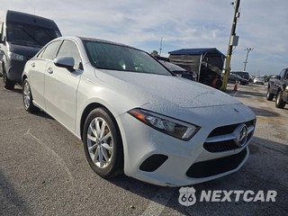 2020 Mercedes-Benz A 220
