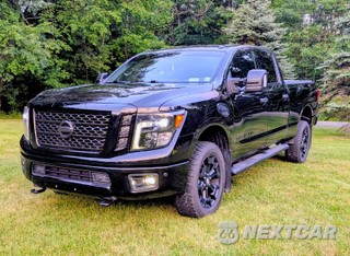 2018 Nissan TITAN XD SL Crew Cab Medium Bed
