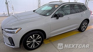 2024 Volvo XC60 Recharge Plug-In Hybrid T8 Core Dark Theme