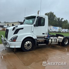 2013 Volvo VN VNL Conventional Long