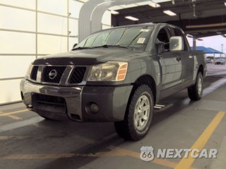 2004 Nissan TITAN LE Crew Cab Short Bed