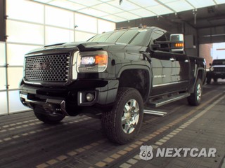 2017 GMC Sierra 2500 Denali HD Crew Cab Medium Bed 5SA
