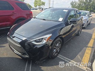 2020 Toyota Yaris Hatchback XLE