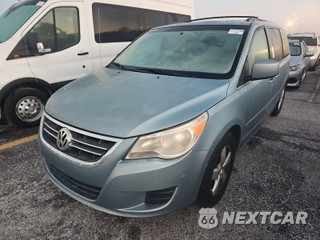 2009 Volkswagen Routan SE w/Rear Seat Entertainment 121.2" WB