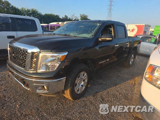 2018 Nissan TITAN PRO-4X Crew Cab Extra Short Bed