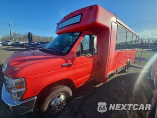 2015 Ford Super Duty E-450 Cutaway DRW