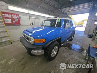 2007 Toyota FJ Cruiser w/Rear Doors