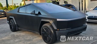 2024 Tesla Cybertruck Crew Cab Medium Bed