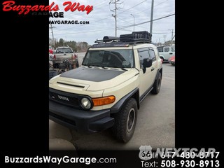 2010 Toyota FJ Cruiser w/Rear Doors