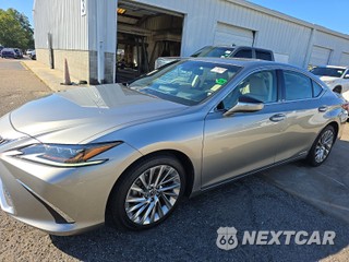 2021 Lexus ES 300h Ultra Luxury