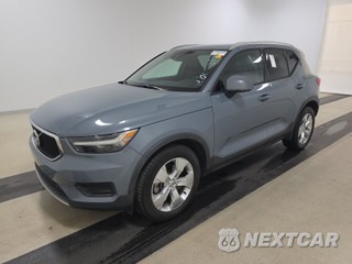 2020 Volvo XC40 T4 Momentum