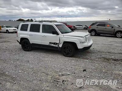 Zdjęcie 11 z 12 samochodu: 2012 JEEP PATRIOT LATITUDE VIN:1C4NJPFB3CD690585 - miniatura