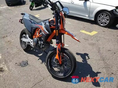 Zdjęcie 11 z 11 samochodu: 2022 KTM 690 SMC R VIN:VBKLSV408NM724709 - miniatura