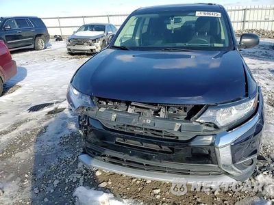 Zdjęcie 12 z 15 samochodu: 2018 MITSUBISHI OUTLANDER SE VIN:JA4AZ3A36JZ059405 - miniatura
