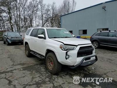 Zdjęcie 10 z 15 samochodu: 2018 TOYOTA 4RUNNER SR5/SR5 PREMIUM VIN:JTEBU5JR7J5513950 - miniatura