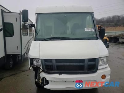 Zdjęcie 13 z 13 samochodu: 2013 ISUZU NPR VIN:JALB4T172D7W00797 - miniatura