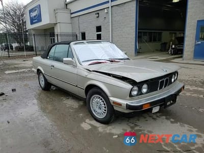 Zdjęcie 11 z 14 samochodu: 1987 BMW 325 I VIN:WBABB1307H8270504 - miniatura