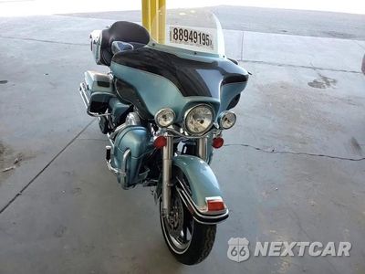 Zdjęcie 9 z 9 samochodu: 2008 HARLEY-DAVIDSON FLHTCUI VIN:1HD1FC4118Y634341 - miniatura