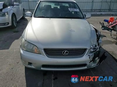 Zdjęcie 11 z 14 samochodu: 2001 LEXUS IS 300 VIN:JTHBD182010028812 - miniatura