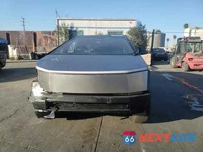 Zdjęcie 11 z 15 samochodu: 2024 TESLA CYBERTRUCK VIN:7G2CEHED7RA035023 - miniatura