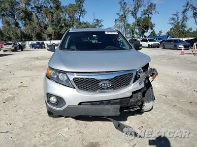 Zdjęcie 12 z 15 samochodu: 2013 KIA SORENTO EX VIN:5XYKU3A69DG375967 - miniatura