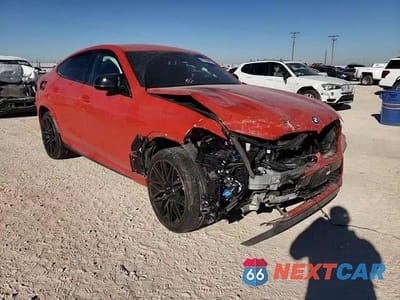 Zdjęcie 12 z 15 samochodu: 2021 BMW X6 M VIN:5YMCY0C08M9D77978 - miniatura