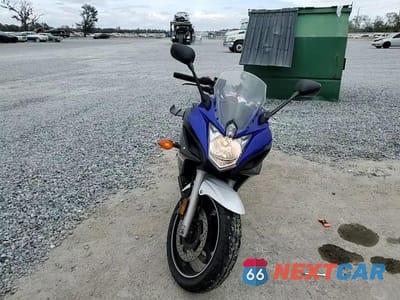 Zdjęcie 10 z 10 samochodu: 2013 YAMAHA FZ6 R VIN:JYARJ18E4DA011184 - miniatura