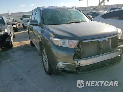 Zdjęcie 12 z 16 samochodu: 2013 TOYOTA HIGHLANDER LIMITED VIN:5TDDK3EH3DS263761 - miniatura