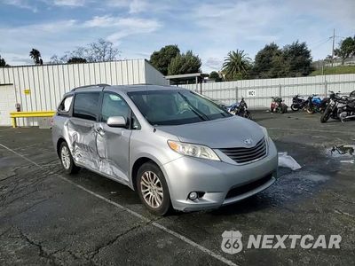 Zdjęcie 13 z 14 samochodu: 2013 TOYOTA SIENNA XLE VIN:5TDYK3DC3DS382367 - miniatura
