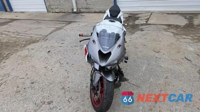 Zdjęcie 9 z 9 samochodu: 2025 KAWASAKI ZX636 K VIN:JKBZXJK12SA008716 - miniatura