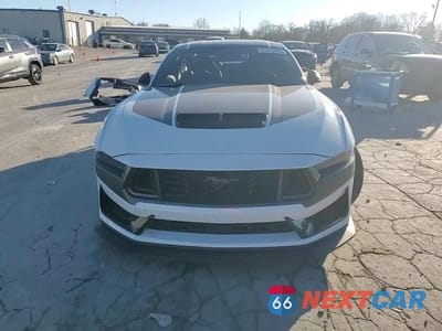 Zdjęcie 14 z 14 samochodu: 2024 FORD MUSTANG DARK HORSE VIN:1FA6P8R03R5507195 - miniatura