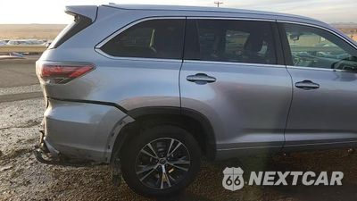 Zdjęcie 14 z 14 samochodu: 2016 TOYOTA HIGHLANDER XLE VIN:5TDJKRFH5GS240426 - miniatura
