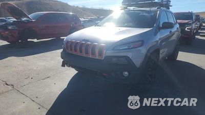 Zdjęcie 15 z 15 samochodu: 2015 JEEP CHEROKEE TRAILHAWK VIN:1C4PJMBS0FW571009 - miniatura