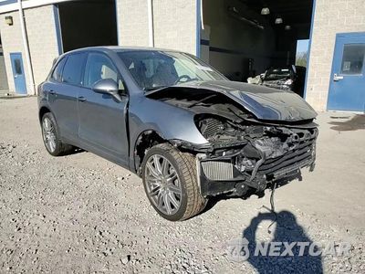 Zdjęcie 15 z 16 samochodu: 2016 PORSCHE CAYENNE S VIN:WP1AB2A26GLA97058 - miniatura