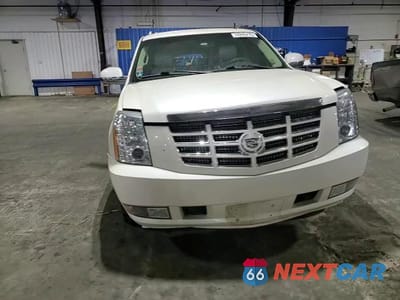 Zdjęcie 14 z 14 samochodu: 2011 CADILLAC ESCALADE ESV LUXURY VIN:1GYS4HEF6BR347740 - miniatura