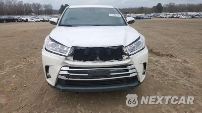 Zdjęcie 14 z 14 samochodu: 2017 TOYOTA HIGHLANDER LE VIN:5TDZZRFH5HS211346 - miniatura