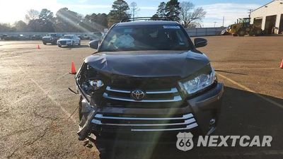 Zdjęcie 14 z 14 samochodu: 2017 TOYOTA HIGHLANDER LE VIN:5TDZZRFH5HS226140 - miniatura