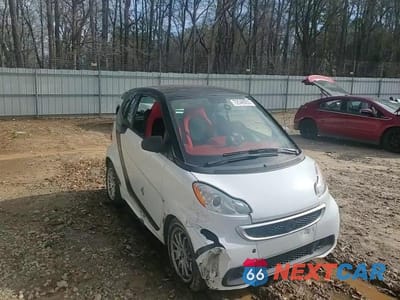 Zdjęcie 13 z 13 samochodu: 2013 SMART FORTWO PURE VIN:WMEEJ3BA6DK595233 - miniatura