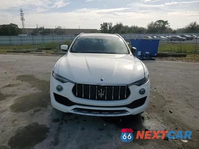 Zdjęcie 14 z 14 samochodu: 2017 MASERATI LEVANTE LUXURY VIN:ZN661XUL5HX256477 - miniatura