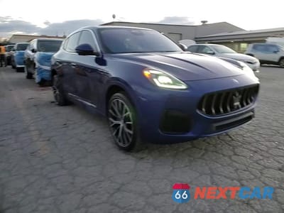 Zdjęcie 14 z 14 samochodu: 2023 MASERATI GRECALE GT VIN:ZN682AVA1P7415994 - miniatura