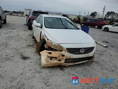 Zdjęcie 14 z 14 samochodu: 2015 VOLVO S60 PLATINUM VIN:YV140MFD8F1313149 - miniatura