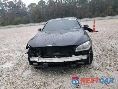 Zdjęcie 14 z 14 samochodu: 2015 BMW 750 I VIN:WBAYA8C53FD825759 - miniatura