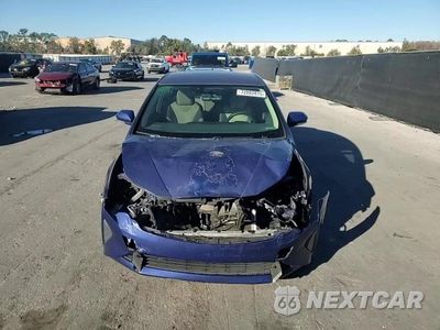 Zdjęcie 14 z 14 samochodu: 2016 TOYOTA PRIUS VIN:JTDKARFU1G3500567 - miniatura