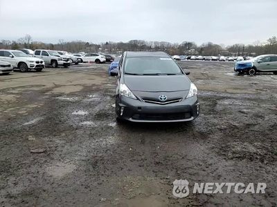 Zdjęcie 13 z 13 samochodu: 2013 TOYOTA PRIUS V VIN:JTDZN3EU5D3188475 - miniatura