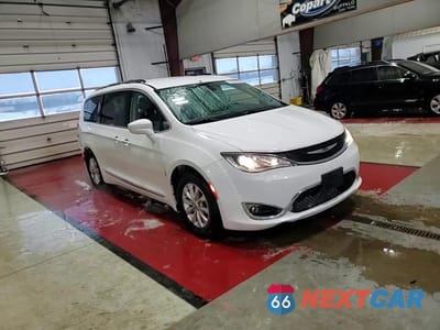 Zdjęcie 14 z 14 samochodu: 2018 CHRYSLER PACIFICA TOURING L VIN:2C4RC1BGXJR212670 - miniatura