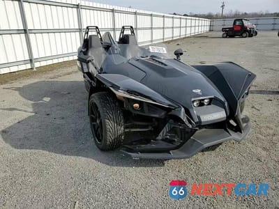 Zdjęcie 10 z 10 samochodu: 2017 POLARIS SLINGSHOT VIN:57XAASFA0H8121564 - miniatura