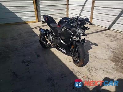 Zdjęcie 12 z 12 samochodu: 2019 KAWASAKI EX400 VIN:JKAEXKH16KDA33412 - miniatura