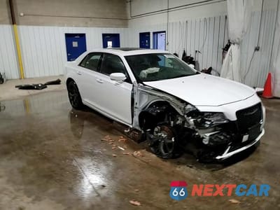 Zdjęcie 13 z 14 samochodu: 2023 CHRYSLER 300 S VIN:2C3CCAGGXPH588402 - miniatura