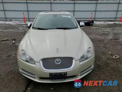 Zdjęcie 10 z 14 samochodu: 2009 JAGUAR XF LUXURY VIN:SAJWA05B49HR19047 - miniatura