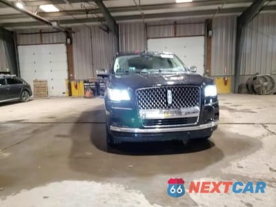 Zdjęcie 11 z 17 samochodu: 2022 LINCOLN NAVIGATOR L BLACK LABEL VIN:5LMJJ3TT1NEL17054 - miniatura